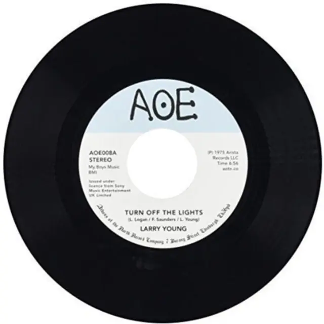 Don’t Miss Out YOUNG,LARRY - TURN OFF THE LIGHTS (Vinyl LP)